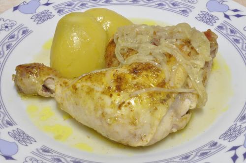 Kuře pečené na cibuli  – Snadné recept z Česko kuchyně, hotový za 30 - 45 minut